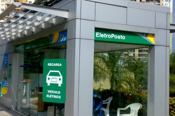 Carregador de Carro Elétrico: Tipos, Onde Carregar e Custo 3 Eletroposto para carregar carro elétrico no Brasil